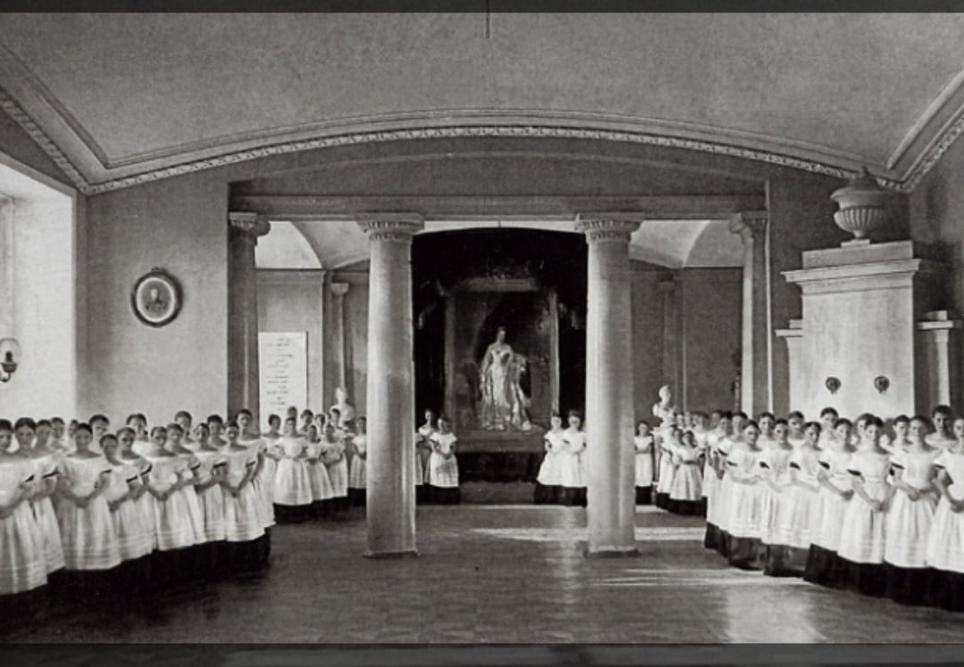 Институт благородных девиц в Москве 19 век