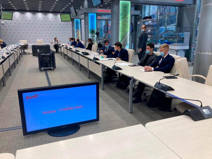 Студенты университета транспорта на Образцова вышли в полуфинал конкурса «Умник-РЖД»