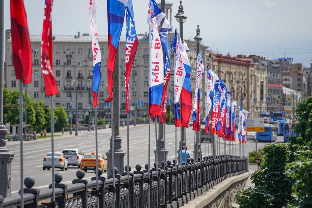 Волонтеры: Жители Москвы активно интересуются условиями прохождения контрактной службы